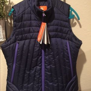 Merrill Inertia Quilted Vest XL. NWT